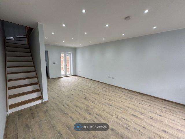Elwyn Road, Bournemouth BH1, 2 bed terraced house to rent, £1,600 pcm | PrimeLocation