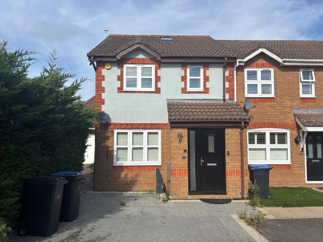 Elwood, Harlow CM17, 3 bed end terrace house to rent, £1,950 pcm | PrimeLocation