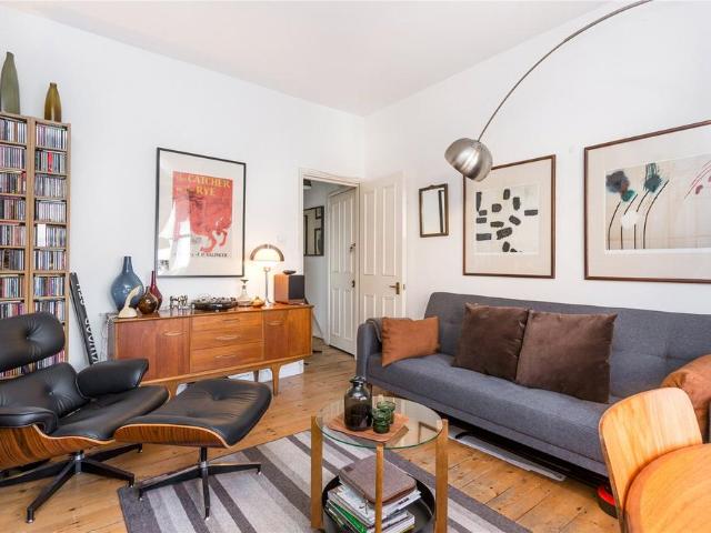 Elwood Street, London, N5 2 bed apartment to rent £2,750 pcm £635 pw
