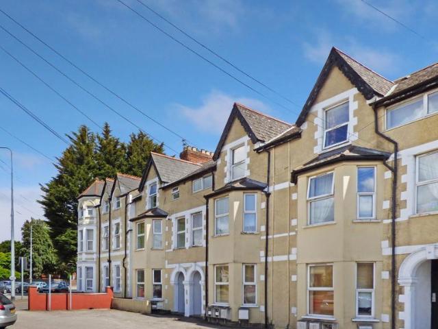 Ely Road, Cardiff, CF5 1 bed flat to rent £875 pcm £202 pw