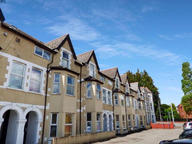 Ely Road, Cardiff, CF5 Studio to rent £745 pcm £172 pw