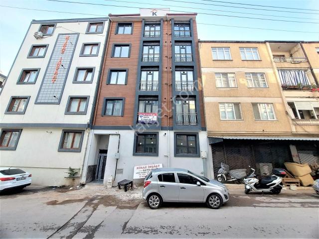 El/ya 'dan Anafartalar Cad. Ve Hilton Yakını Yeni Eşyalı 1+1