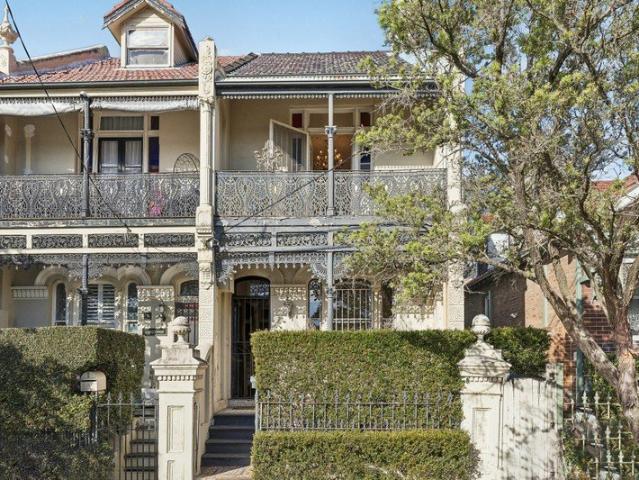 'Elysium' c1888 period terrace of captivating character in a quiet street