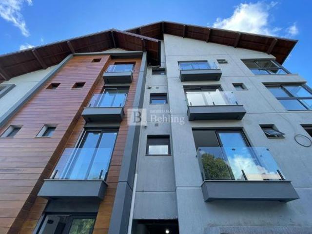EM LOCALIZAÇÃO CENTRAL DE GRAMADO!