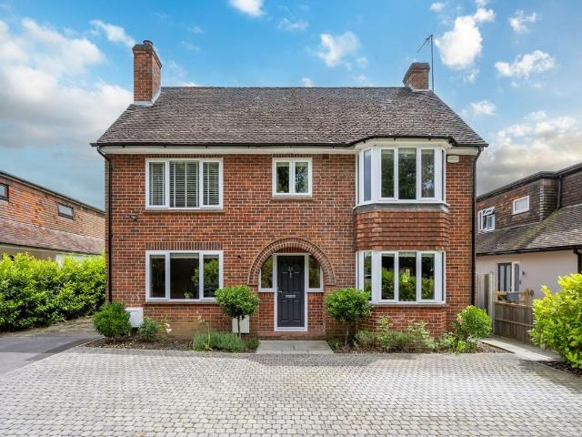 Emmbrook Road, Wokingham RG41, 4 bed detached house to rent, £3,000 pcm | PrimeLocation