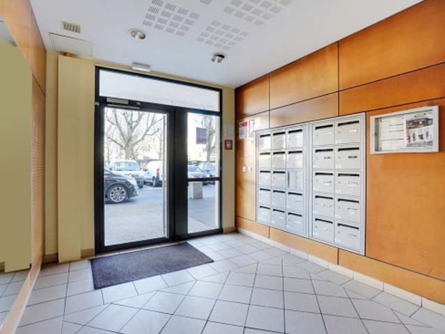 Emménage dans cette masterbedroom de 22 m² en co living aux portes de Paris KRB2