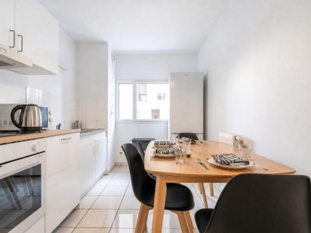 Emménage dans cette élégante logement de 11 m² à louer en co living sur l'île de Nantes NT12