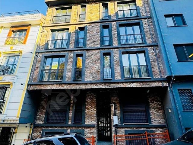 EMNİYETEVLER'DE MERKEZİ KONUM METROYA YAKIN 1+1 SATILIK DAİRE