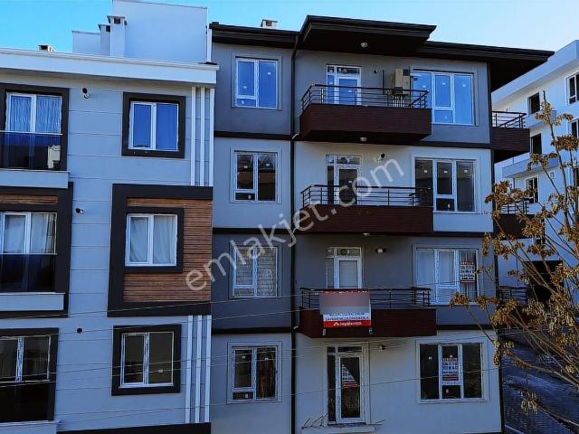 350 Evler Mah.merkezi Konum Kiracı + Eşyalı Satılık 1+1 Daire
