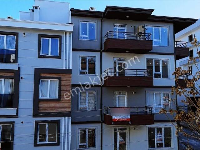 Emniyet Arkasında Merkezi Konum Bağımsız Mutfaklı Satılık 1+1