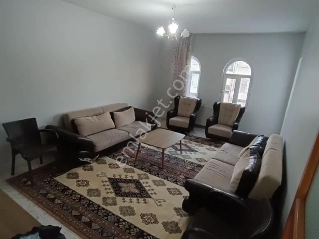 Emniyet Caddesinde Sahibinden, Doğalgazlı 4 Odalı Arakat