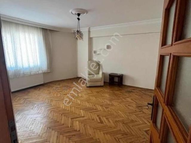 Emniyet Evleri Metroya Yürüme Mesafesinde Kiralık 2+1