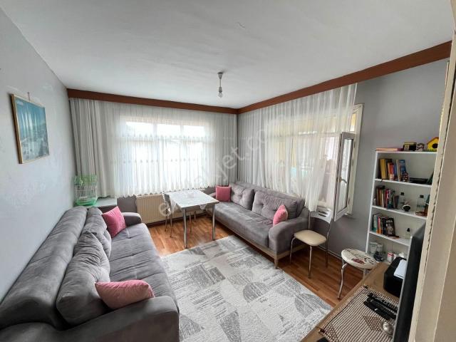 Emniyetevler'de Metroya 8dk,2+1,85m2,2.kat,balkonlu Artum'dan