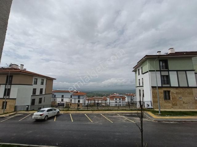 ema ' Dan Sarıçubuk Toki De Sıfır, Önü Açık, 3+1 Kiralık Daire