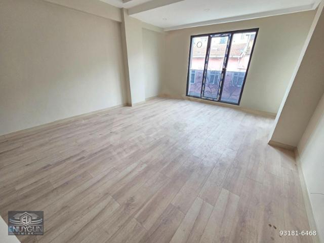EMAAR AVM YE KOMŞU SIFIR BİNADA BALKONLU ARAKAT 1+1 DAİRE