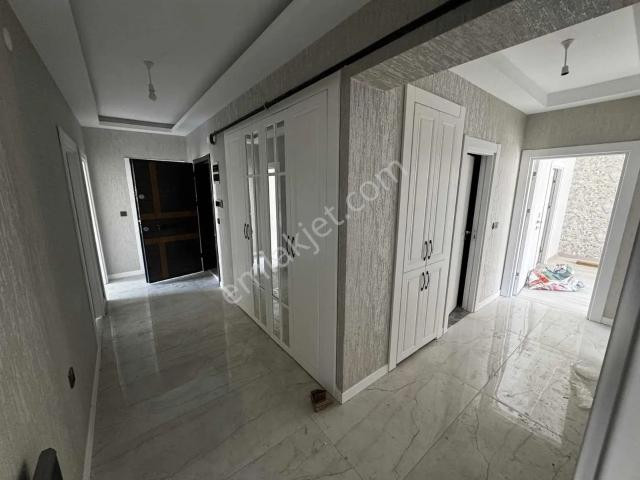 [ema]doğukent Cadde Üzerinde Site İçerisinde Satılık 3+1 Daire