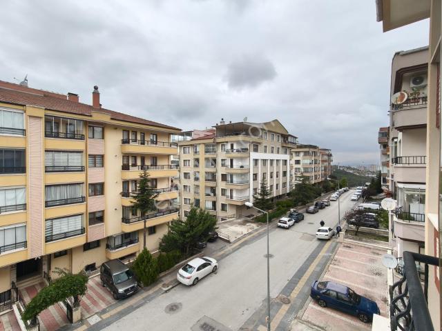 Emaks'tan/15 Ekim Tahliyeli/1204 Cad.üzeri/ara Katta/ön Cephe/3