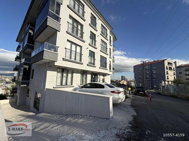 EMAKSTANDİKMEN MÜRSEL ULUÇ MAH.YENİ BİNA MANZARALI2+1 KİRALIK