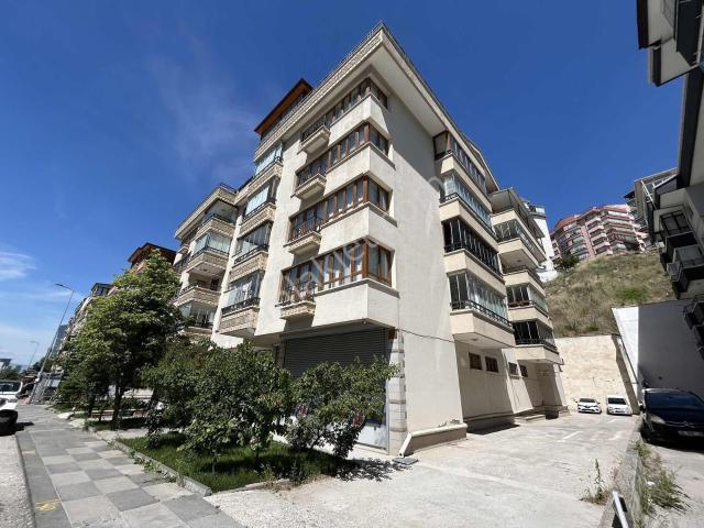 Emakstan/gökkuşağı Caddesinde/160m2/geniş/4+1