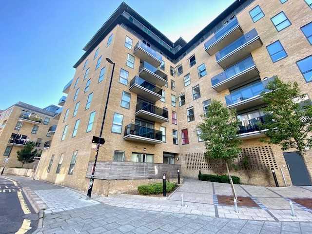 Embankment House, 7 Fleet Street. 2 bed apartment to rent £1,950 pcm £450 pw