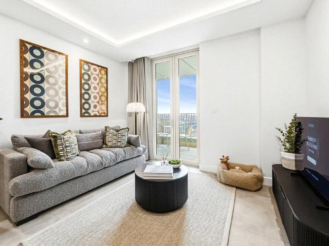 Embassy Boulevard, 29 Linear Place SW11, 2 bed flat to rent, £3,800 pcm | PrimeLocation