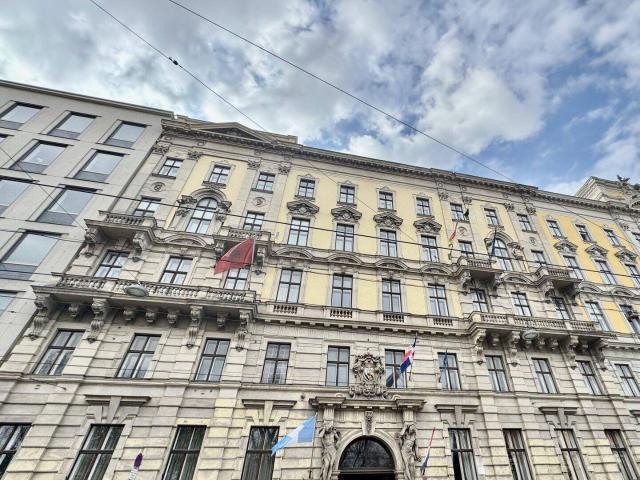Embassy District / Prinz Eugen Strasse