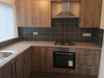 Embassy Drive, Oldbury B69 3 bed terraced house to rent £1,125 pcm £260 pw