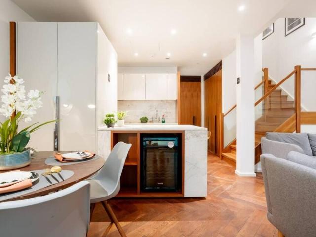 Embassy Gardens, New Mill Road, Nine Elms, London SW11, 2 bed flat to rent, £5,000 pcm | PrimeLocation