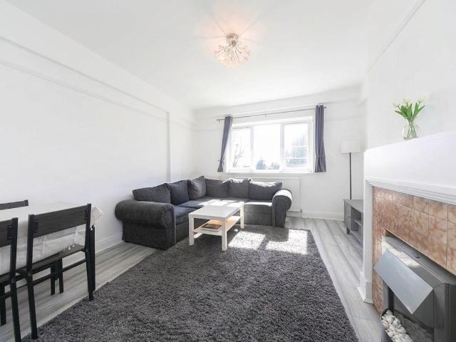 Embassy House, West Hampstead NW6, 4 bed flat to rent, £4,600 pcm | PrimeLocation