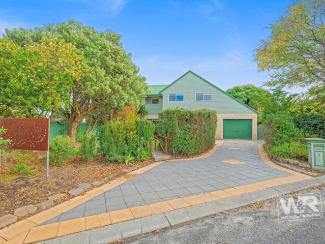 TWO STOREY HOME WITH GAZEBO & PRIVATE BACKYARD