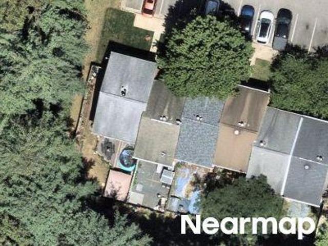 Emberdale Dr