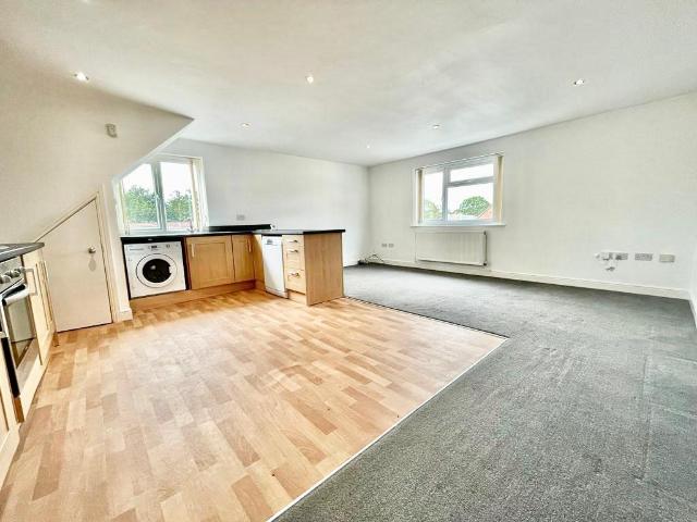 Embleton Road, Methley, Leeds, LS26 2 bed apartment to rent £875 pcm £202 pw