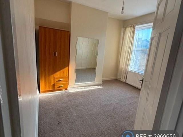 Embleton Road, London, SE13 3 bed terraced house to rent £2,800 pcm £646 pw