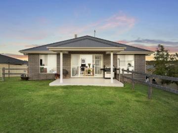Embrace an Idyllic Lifestyle in this As New Family Retreat