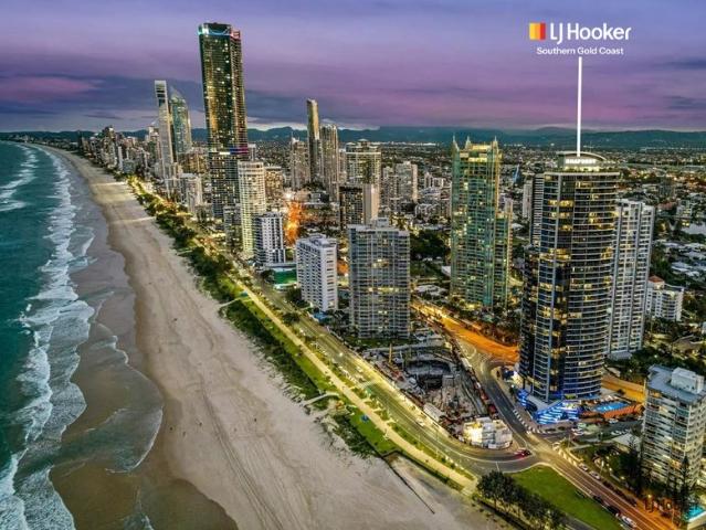 Embrace the Ultimate Beachside Lifestyle Steps from Surfers Paradise Beach
