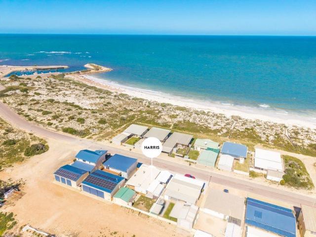 Embrace the Arno Bay coastal lifestyle.