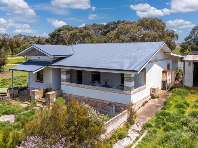 1.47 Acres Of Coorong Lifestyle