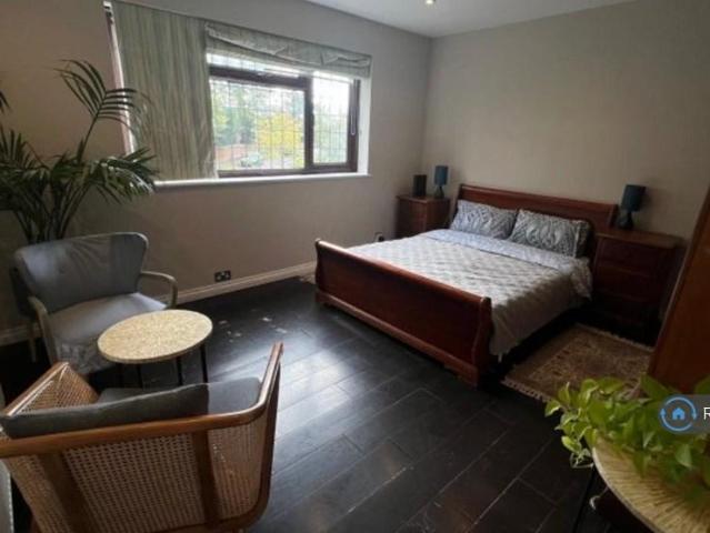 Embry Way, Stanmore, HA7 1 bed in a house share to rent £550 pcm £127 pw