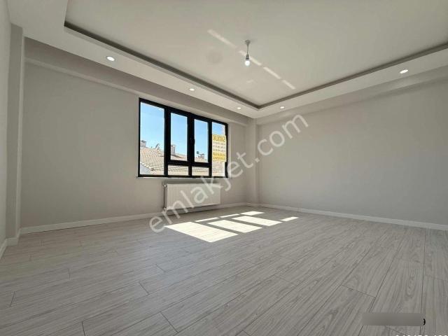Emek Mah. Ziyagökalp Cad. Yakını 2+0 70m2 Daire