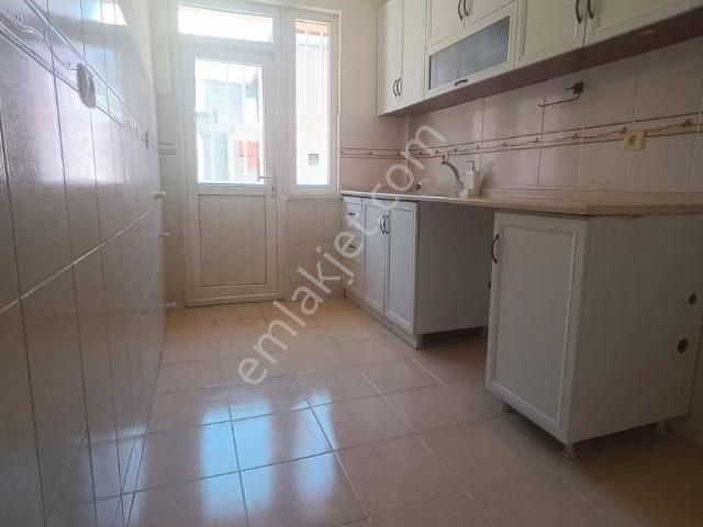 Emek Mahallesi 1.kat Kiralık Daire