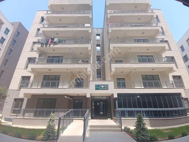 Emek Mahallesi Anacaddeye Yakın 3+1 Arakat Kiralık Daire
