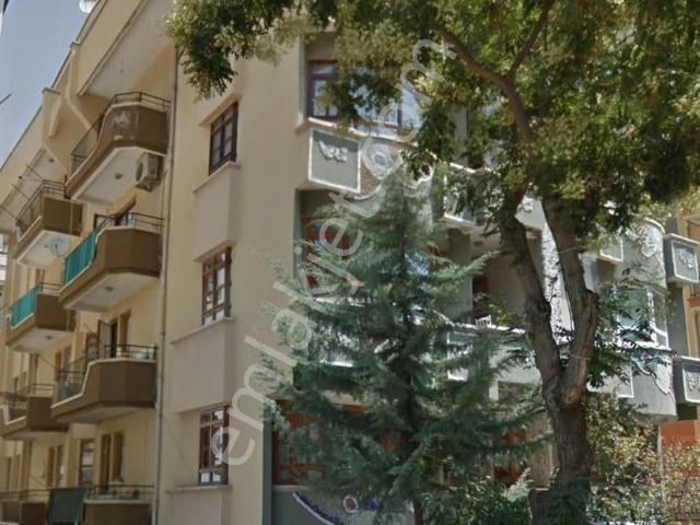 Emek Mahallesinde Bahçe Katı Yapılı Eşyalı 2+1 Daire