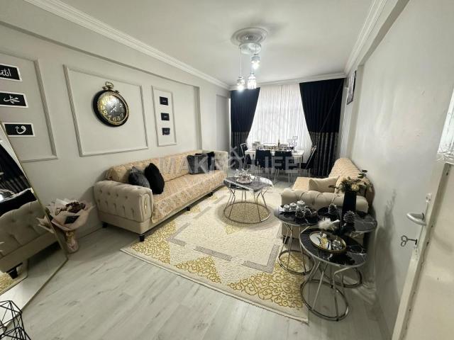 Emek Caddesi Çarşamba Pazarı Civarı 3+1 Asansörlü Bakımlı Satılık Fırsat Daire