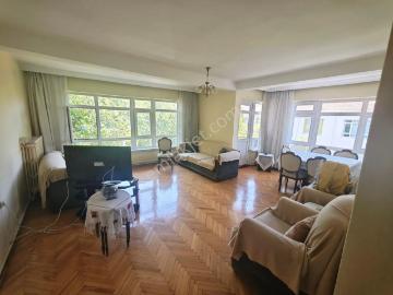 Emek Satılık Katta, Kombili, Köşe, Ön Cephe 3+1 Daire