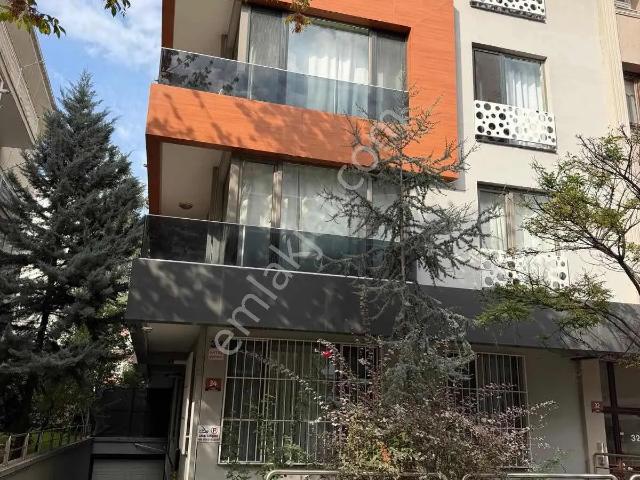 Emek'te 1+1 Yeni Binada Bahçe Kullanımlı Satılık Daire