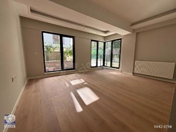 EMEKTE TERAS KULLANIMLI YENİ BİNADA GİRİŞ ARKA ASNSR K.GRJ 90M2 2+1