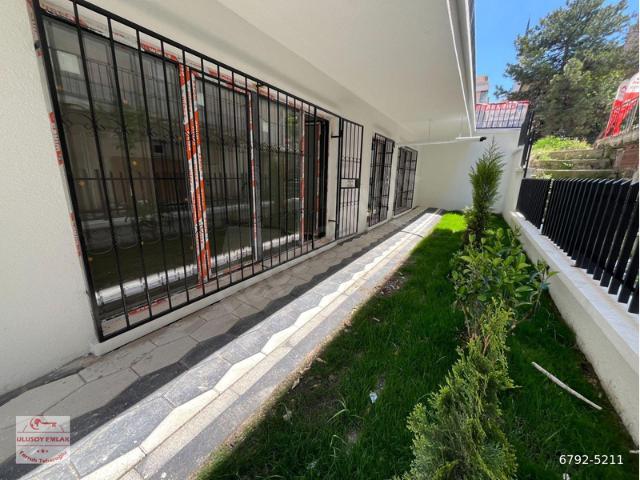 Emekte Yeni 2+1 Bahçe Katında Bağımsız Mutfaklı Bahçe Kullanımlı Kombili Metro Yakını