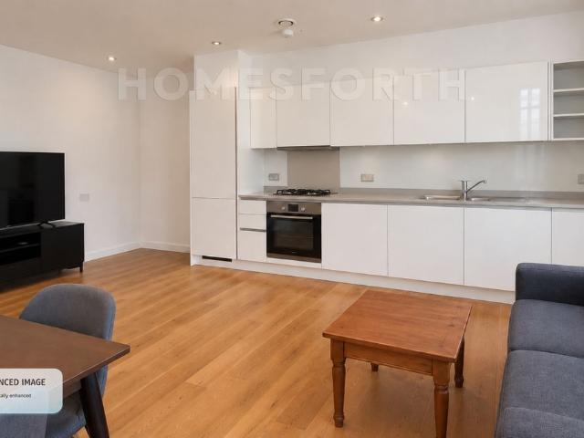 Emerald House, Lansdowne Road, Croydon CR0, 2 bed penthouse to rent, £1,900 pcm | PrimeLocation
