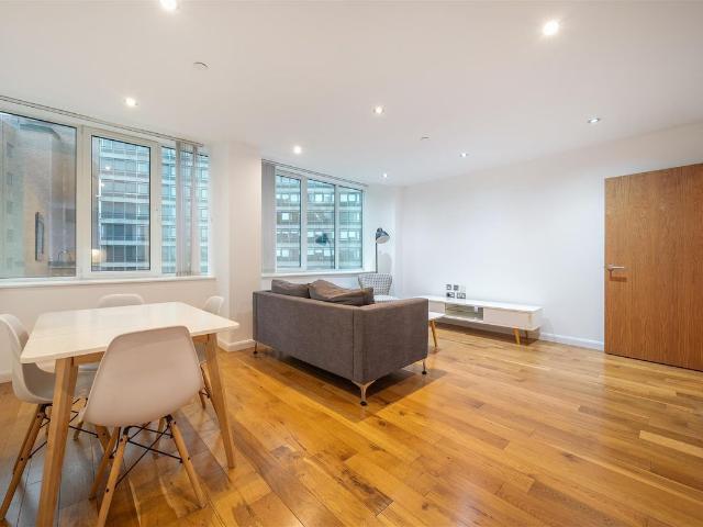 Emerald House, 15 Lansdowne Road, Croydon CR0, 2 bed flat to rent, £1,850 pcm | PrimeLocation