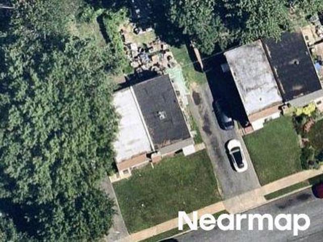 Emerald Ln